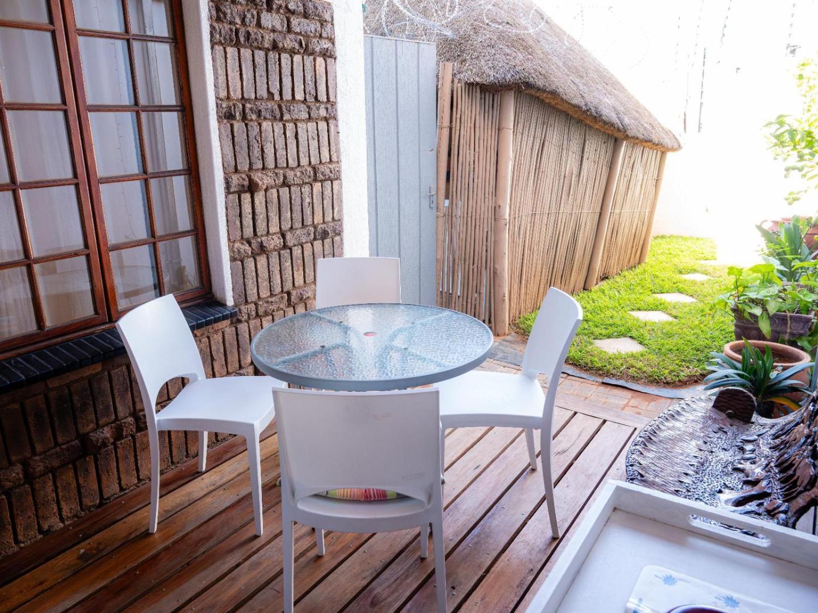 Sleepers Villa Guesthouse Polokwane Exterior photo